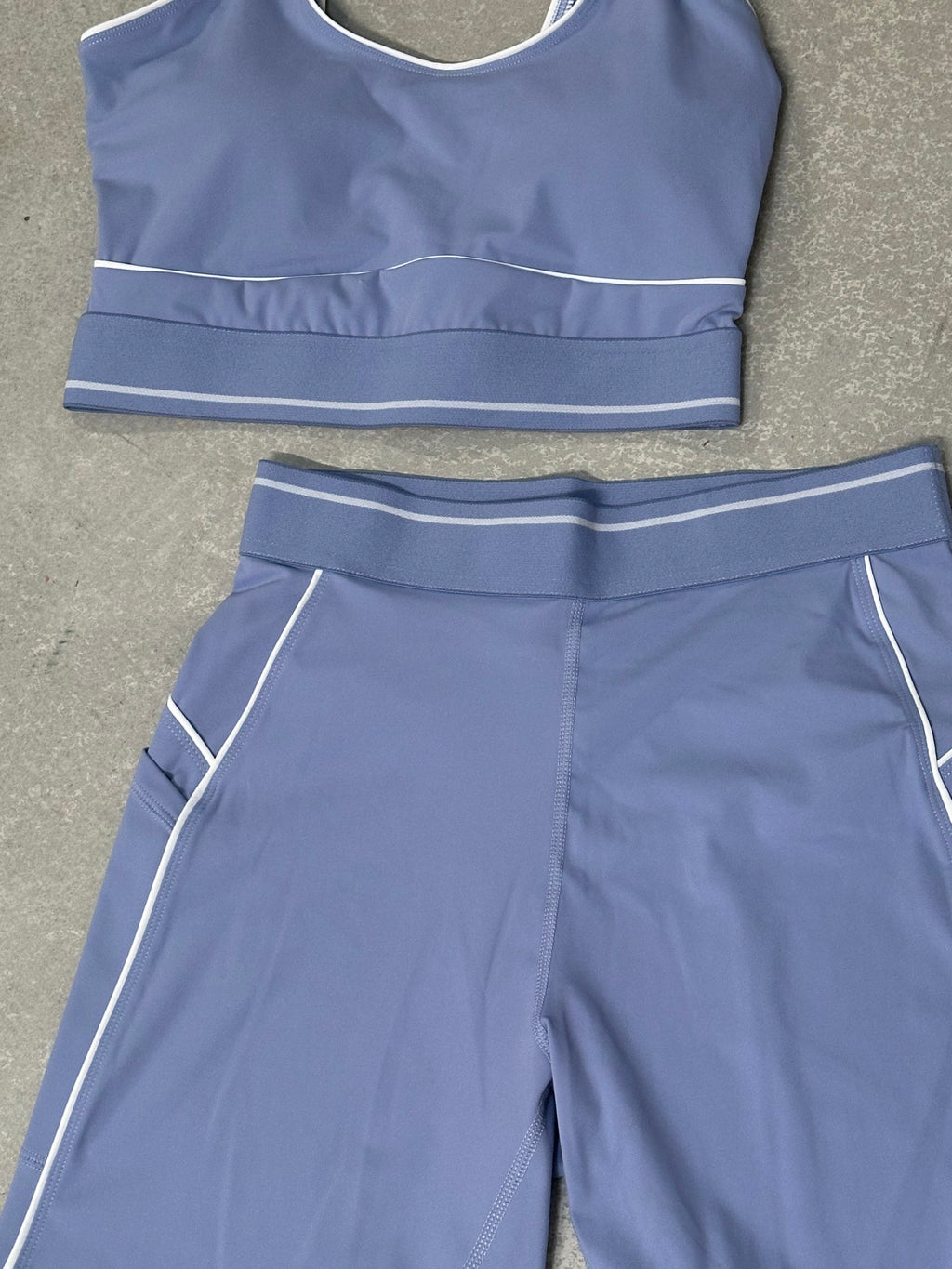 mia set